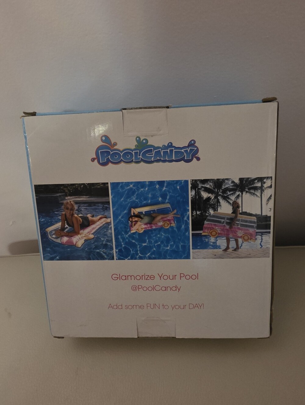 NWT - Retro Van Pool Raft - Picture 2 of 3